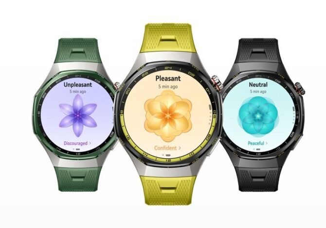 Huawei Watch GT 7 Pro en colores verde, amarillo y negro