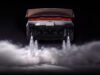 Imagen promocional oficial de Tesla: Roadster suspendido en el aire con los propulsores activos
